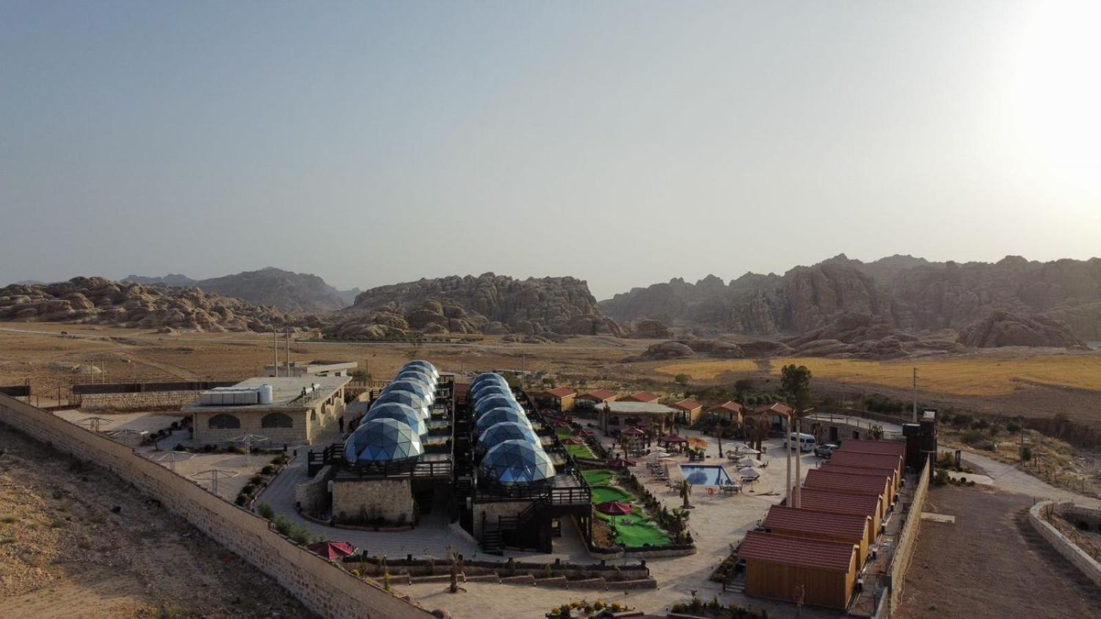 Petra Seasons Luxury Resort Al Hayy Екстер'єр фото
