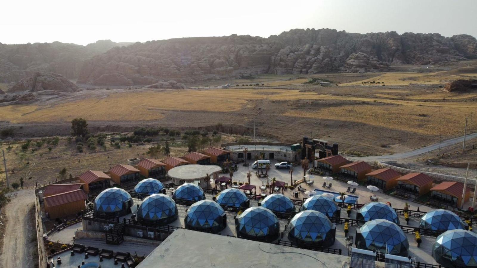Petra Seasons Luxury Resort Al Hayy Екстер'єр фото