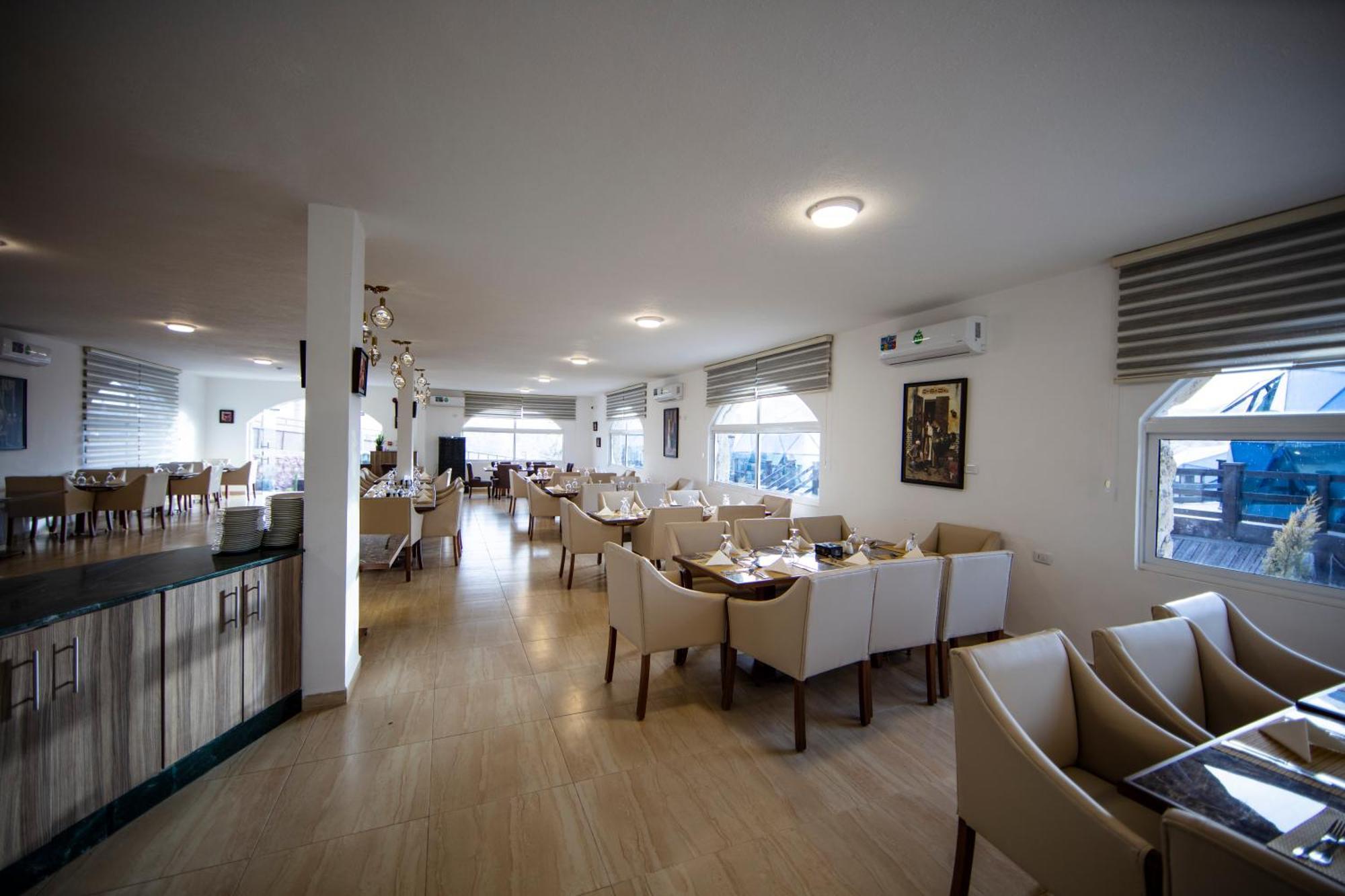 Petra Seasons Luxury Resort Al Hayy Екстер'єр фото
