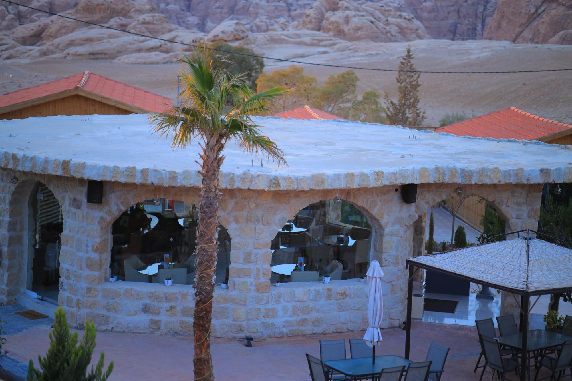 Petra Seasons Luxury Resort Al Hayy Екстер'єр фото