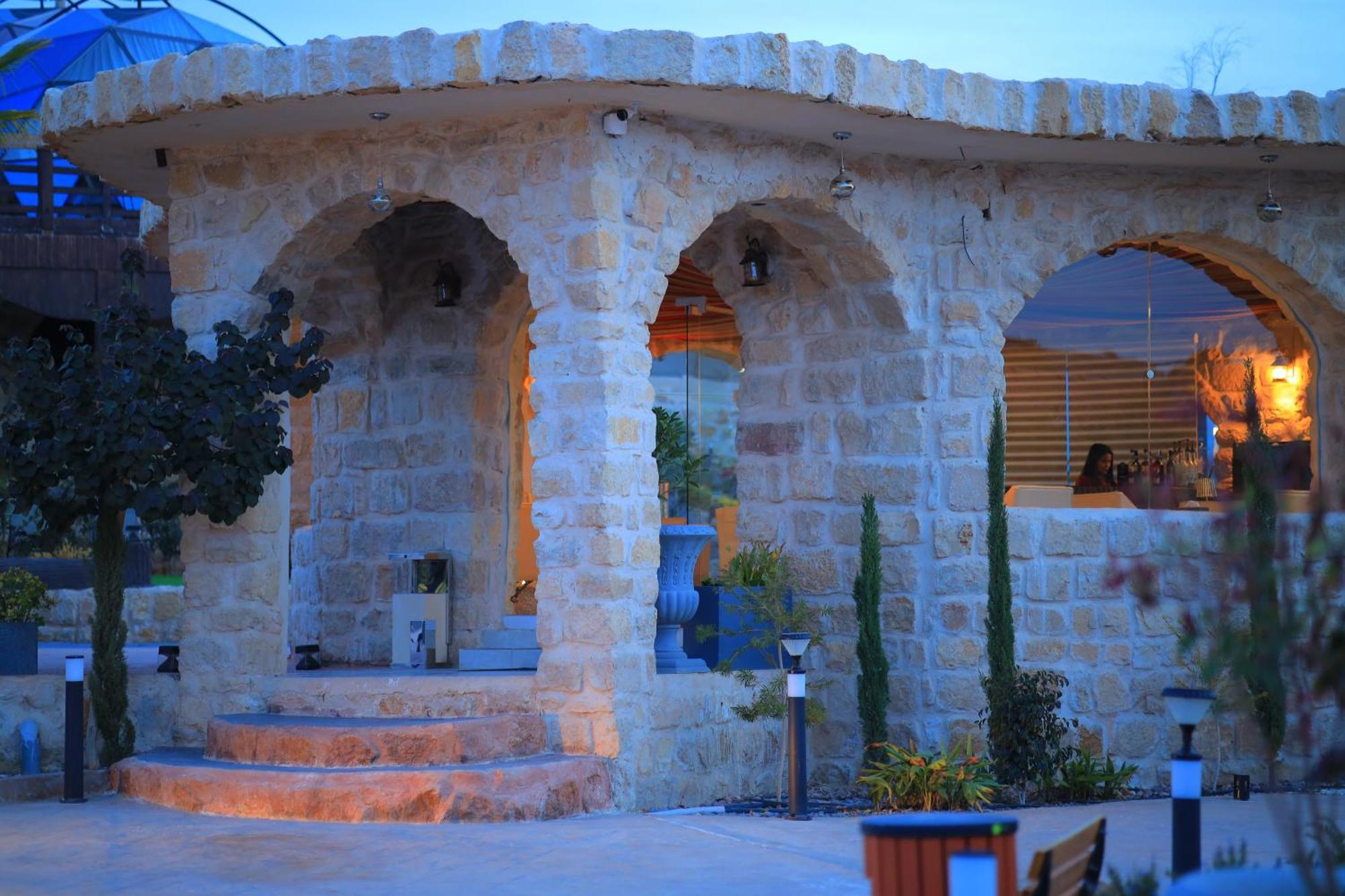 Petra Seasons Luxury Resort Al Hayy Екстер'єр фото